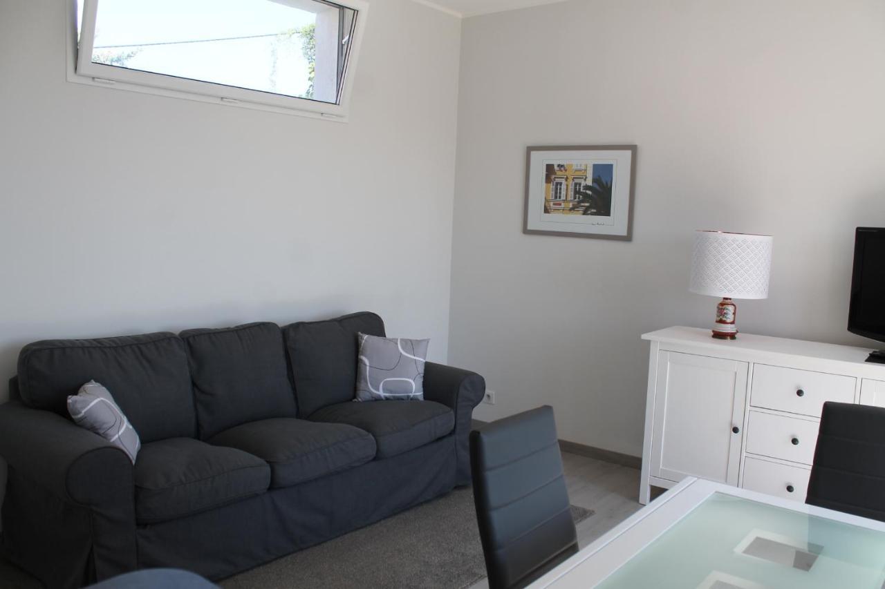 Agreable 3 Pieces Climatise Avec Vue Mer Et Parking Villefranche-sur-Mer Exterior photo