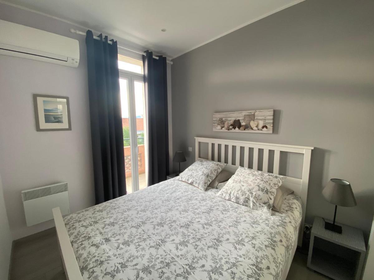 Agreable 3 Pieces Climatise Avec Vue Mer Et Parking Villefranche-sur-Mer Exterior photo