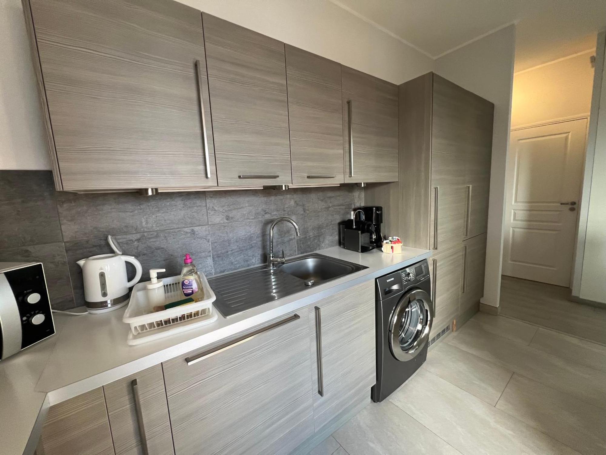 Agreable 3 Pieces Climatise Avec Vue Mer Et Parking Villefranche-sur-Mer Exterior photo